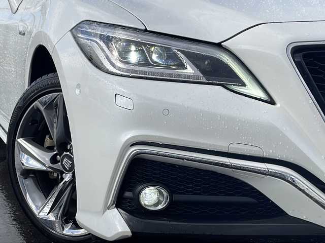 トヨタ クラウン ハイブリッド RS アドバンス Four 道北・旭川 2018(平30)年 8.2万km ホワイトパールクリスタルシャイン /4WD//寒冷地仕様//禁煙車//純正メモリナビ//CD/DVD/BD/SD/MSV/BT/AUX/USB/フルセグ//パノラミックビューモニター//トヨタセーフティセンス//PCS/ACC/LTA/BSM/RCTA/PCD/PKSB/RSA//クリアランスソナー//パーキングアシスト//パドルシフト//オートハイビーム//オートライト//LEDヘッドライト//フォグライト//ヘッドライトウォッシャー//オートリトラミラー//オートワイパー//運転席メモリシート//パワーシート//シートヒーター//ステアリングヒーター//ミラーヒーター//フロントデアイサー//ドライブレコーダー//ビルトインETC2.0//GPSレーダー//純正エンジンスターター//純正フロアマット//AW冬タイヤ積込