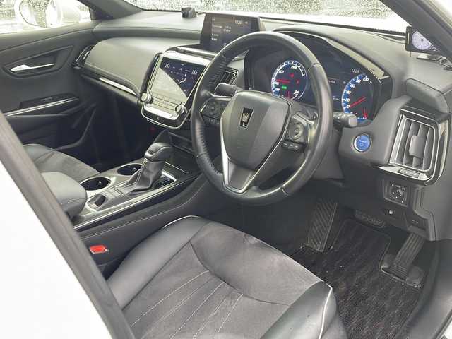 トヨタ クラウン ハイブリッド RS アドバンス Four 道北・旭川 2018(平30)年 8.2万km ホワイトパールクリスタルシャイン /4WD//寒冷地仕様//禁煙車//純正メモリナビ//CD/DVD/BD/SD/MSV/BT/AUX/USB/フルセグ//パノラミックビューモニター//トヨタセーフティセンス//PCS/ACC/LTA/BSM/RCTA/PCD/PKSB/RSA//クリアランスソナー//パーキングアシスト//パドルシフト//オートハイビーム//オートライト//LEDヘッドライト//フォグライト//ヘッドライトウォッシャー//オートリトラミラー//オートワイパー//運転席メモリシート//パワーシート//シートヒーター//ステアリングヒーター//ミラーヒーター//フロントデアイサー//ドライブレコーダー//ビルトインETC2.0//GPSレーダー//純正エンジンスターター//純正フロアマット//AW冬タイヤ積込