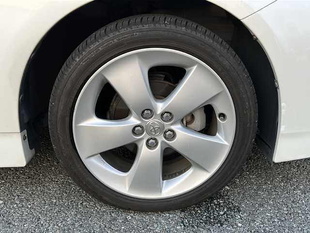 トヨタ プリウス S ツーリングセレクション 福岡県 2010(平22)年 5.4万km ホワイトパールクリスタルシャイン 純正ナビ/（AM/FM/CD/DVD/HDD/BT/ワンセグ）/ETC/バックカメラ/純正フロアマット/純正17インチアルミホイール/オートライト/フォグランプ/プッシュスタート/スマートキー/純正ドアバイザー/電動格納ミラー/ステアリングスイッチ/W+サイド+カーテンエアバッグ/アルミホイール付きスタッドレスタイヤ/保証書・取扱説明書・記録簿