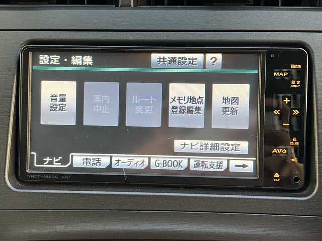 トヨタ プリウス S ツーリングセレクション 福岡県 2010(平22)年 5.4万km ホワイトパールクリスタルシャイン 純正ナビ/（AM/FM/CD/DVD/HDD/BT/ワンセグ）/ETC/バックカメラ/純正フロアマット/純正17インチアルミホイール/オートライト/フォグランプ/プッシュスタート/スマートキー/純正ドアバイザー/電動格納ミラー/ステアリングスイッチ/W+サイド+カーテンエアバッグ/アルミホイール付きスタッドレスタイヤ/保証書・取扱説明書・記録簿