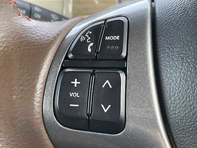 スズキ ハスラー ワンダラー 青森県 2019(平31)年 8.1万km シフォンアイボリーメタリック/ウッディブラウン2トーンルーフ 4WD/ワンオーナー/純正SDナビ・フルセグTV/CD・DVD・Bluetooth・SD・USB/全方位カメラ/デュアルカメラブレーキサポート/車線逸脱警報/ブラウン合皮コンビシート/前席シートヒーター/純正エンジンスターター/ビルトインETC/ヒルディセントコントロール/グリップコントロール/純正フロアマット/ウッディブラウンルーフ/ルーフレール/ロゴ入りサイドデカール/HIDライト/LEDフォグランプ/スマートキー/プッシュスタート