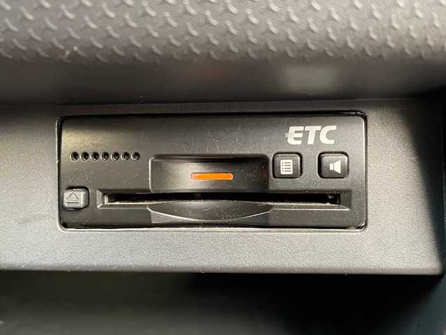 スズキ ハスラー ワンダラー 青森県 2019(平31)年 8.1万km シフォンアイボリーメタリック/ウッディブラウン2トーンルーフ 4WD/ワンオーナー/純正SDナビ・フルセグTV/CD・DVD・Bluetooth・SD・USB/全方位カメラ/デュアルカメラブレーキサポート/車線逸脱警報/ブラウン合皮コンビシート/前席シートヒーター/純正エンジンスターター/ビルトインETC/ヒルディセントコントロール/グリップコントロール/純正フロアマット/ウッディブラウンルーフ/ルーフレール/ロゴ入りサイドデカール/HIDライト/LEDフォグランプ/スマートキー/プッシュスタート