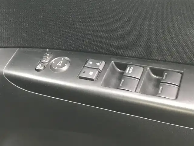 ホンダ Ｎ ＢＯＸ カスタムG SSブラックスタイル 富山県 2016(平28)年 6.4万km プレミアムベルベットパープル・パール 純正ナビ/フルセグTV/バックカメラ/衝突被害軽減ブレーキ/ドライブレコーダー/両側パワースライドドア/プッシュスタート/スマートキー/ステアリングスイッチ/ETC/シートヒーター/ベンチシート/オートライト/電動格納ミラー/ウインカーミラー/フォグランプ/横滑り防止装置