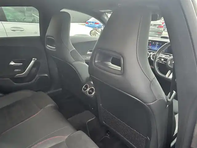 メルセデス・ベンツ Ｍ・ベンツ ＣＬＡ２００ｄ Sブレーク AMGライン 静岡県 2023(令5)年 0.9万km マウンテングレー 走行距離９，０００キロ台　/３６０°カメラ　/ＭＢＵＸ　/レーダーＳＦＴ・ＰＫＧ　/ＡＣＣ　/ＬＫＡ　/ＢＳＭ　/ＣａｒＰｌａｙ対応　/アクティブパーキング・アシスト　/３６０°ドライブレコーダー　/ステンレス製ペダル
