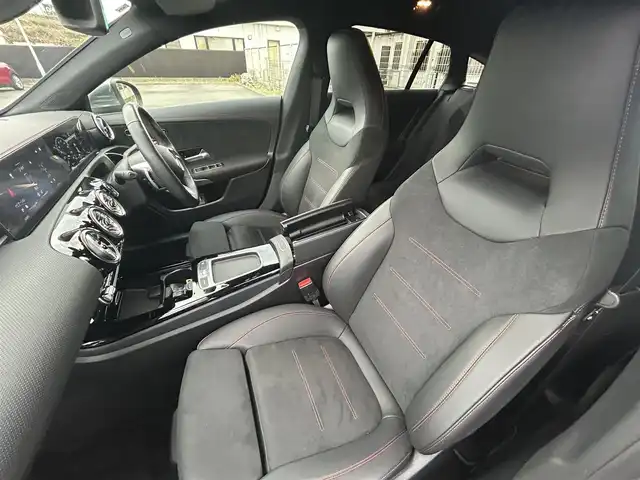 メルセデス・ベンツ Ｍ・ベンツ ＣＬＡ２００ｄ Sブレーク AMGライン 静岡県 2023(令5)年 0.9万km マウンテングレー 走行距離９，０００キロ台　/３６０°カメラ　/ＭＢＵＸ　/レーダーＳＦＴ・ＰＫＧ　/ＡＣＣ　/ＬＫＡ　/ＢＳＭ　/ＣａｒＰｌａｙ対応　/アクティブパーキング・アシスト　/３６０°ドライブレコーダー　/ステンレス製ペダル