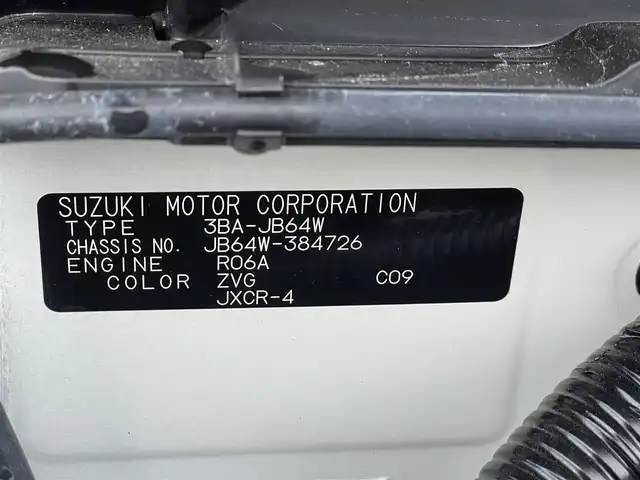 スズキ ジムニー XC 東京都 2025(令7)年 0.4万km シフォンアイボリーM セーフティサポート/デュアルカメラブレーキサポート/レーンキープアシスト/カロッツェリア ディスプレイオーディオ/Bluetooth/HDMI/バックカメラ/クルーズコントロール/LEDヘッドライト/ダウンヒルコントロール/前席シートヒーター/ビルトインETC/純正１６AW