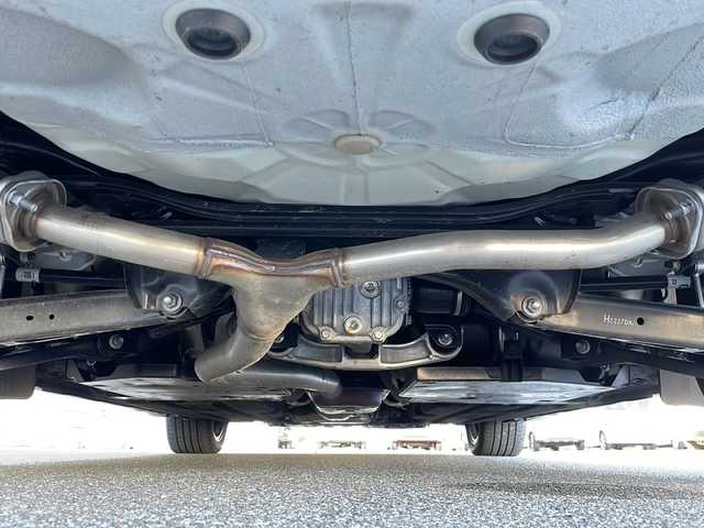 スバル レヴォーグ 1．8STIスポーツ EX 岐阜県 2023(令5)年 1.9万km クリスタルホワイトP 禁煙車/アイサイト/AM/FM/USB/純正ナビ/アップルカープレイ/アンドロイドオート/クルーズコントロール/ドライブモードセレクト/レーンキープアシスト/パワーバックドア/パワーシート/赤レザーシート/シートヒーター/シートメモリー/サイドカメラ/バックカメラ/ドライブレコーダー/純正アルミホイール/純正フロアマット/ビルトインETC/プッシュスタート/オートエアコン/オートライト/スマートキー/スペアキー