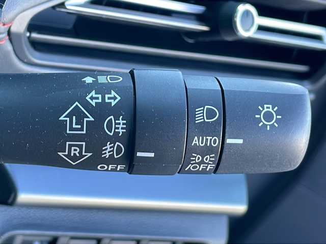 スバル レヴォーグ 1．8STIスポーツ EX 岐阜県 2023(令5)年 1.9万km クリスタルホワイトP 禁煙車/アイサイト/AM/FM/USB/純正ナビ/アップルカープレイ/アンドロイドオート/クルーズコントロール/ドライブモードセレクト/レーンキープアシスト/パワーバックドア/パワーシート/赤レザーシート/シートヒーター/シートメモリー/サイドカメラ/バックカメラ/ドライブレコーダー/純正アルミホイール/純正フロアマット/ビルトインETC/プッシュスタート/オートエアコン/オートライト/スマートキー/スペアキー