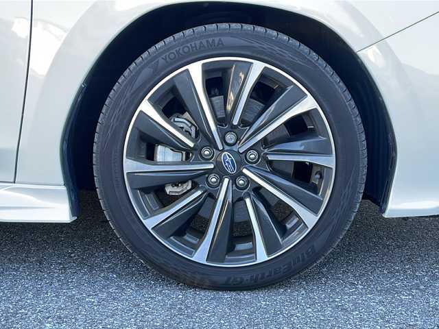 スバル レヴォーグ 1．8STIスポーツ EX 岐阜県 2023(令5)年 1.9万km クリスタルホワイトP 禁煙車/アイサイト/AM/FM/USB/純正ナビ/アップルカープレイ/アンドロイドオート/クルーズコントロール/ドライブモードセレクト/レーンキープアシスト/パワーバックドア/パワーシート/赤レザーシート/シートヒーター/シートメモリー/サイドカメラ/バックカメラ/ドライブレコーダー/純正アルミホイール/純正フロアマット/ビルトインETC/プッシュスタート/オートエアコン/オートライト/スマートキー/スペアキー