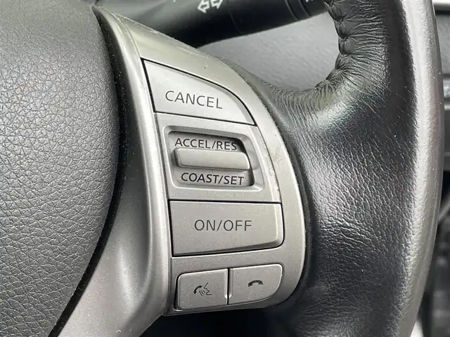 日産 エクストレイル 20Xtt エマージェンシーブレーキ 徳島県 2016(平28)年 7万km ダイヤモンドブラック (株)IDOMが運営する【じしゃロン徳島店】の自社ローン専用車両になりますこちらは現金またはオートローンご利用時の価格です。/純正ナビ/バックカメラ/アラウンドビューモニター/ETC/フルセグTV/パワーバックドア/ドライブレコーダー/シートヒーター/LEDオートライト/純正AW