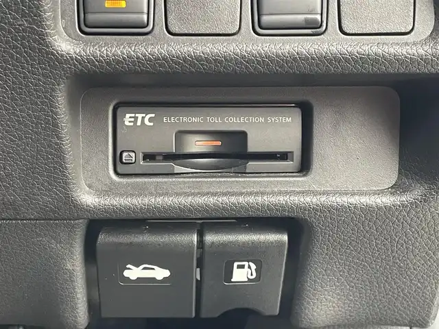 日産 エクストレイル 20Xtt エマージェンシーブレーキ 徳島県 2016(平28)年 7万km ダイヤモンドブラック (株)IDOMが運営する【じしゃロン徳島店】の自社ローン専用車両になりますこちらは現金またはオートローンご利用時の価格です。/純正ナビ/バックカメラ/アラウンドビューモニター/ETC/フルセグTV/パワーバックドア/ドライブレコーダー/シートヒーター/LEDオートライト/純正AW