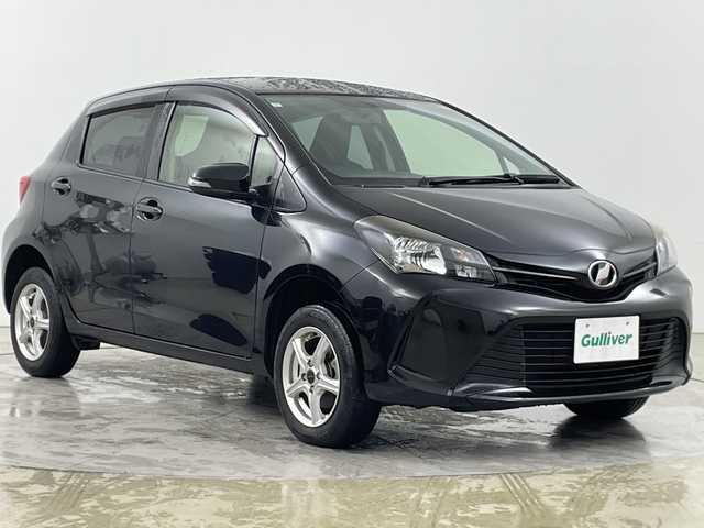 トヨタ ヴィッツ F 道央・札幌 2016(平28)年 4.9万km ブラックマイカ ・4WD/・寒冷地仕様/・純正SDナビ/・CD/DVD/SD/フルセグTV/・Bluetooth接続/・横滑り防止装置/・ヘッドライトレベライザー/・純正フロアマット/・電動格納ミラー/・ウィンカーミラー/・ドアバイザー/・リモコンキー