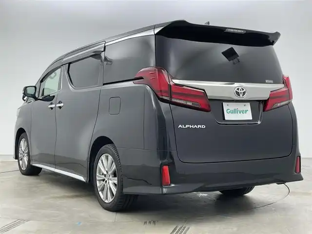 トヨタ アルファード S タイプゴールド 岡山県 2020(令2)年 4.9万km ブラック 純正９インチディスプレイオーディオ/（CD/DVD/フルセグ/USB/AppleCarplay/AndroidAuto）/バックカメラ/純正１２インチ後席モニター/レーダークルーズコントロール/両側電動スライド/電動リアゲート/ＡＣ１００Ｖ電源/ビルトインＥＴＣ２．０/ハーフレザーシート/オートブレーキホールド/三眼ＬＥＤヘッドライト/オートハイビーム/フォグランプ/レーンキープアシスト/コーナーセンサー（前/後）/踏み間違い防止/純正18インチAW/純正フロアマット/スマートキー×2