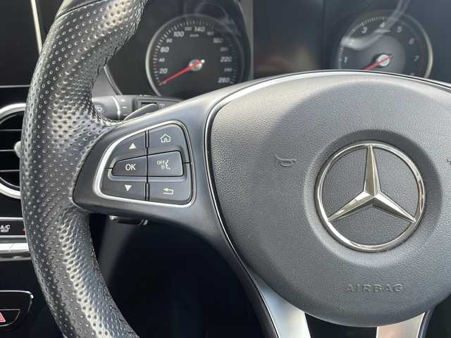 メルセデス・ベンツ Ｃ１８０ ステーションワゴンアバンギャルド 愛知県 2017(平29)年 7.1万km オブシディアンブラック /正規ディーラー車//禁煙車//純正8.4インチナビ//フルセグ/DVD/CD/MSV/SD/USB/Bluetooth//ドライブレコーダー//ビルドインETC//バックカメラ//ハーフレザーシート//パワーシート//運転席シートメモリー//運転席ランバーサポート//シートヒーター//電動リアゲート//レーダーセーフティパッケージ//アダプティブブレーキ//PRE-SAFEブレーキ//ブラインドスポットアシスト//レーンキープアシスト//パーキングセンサー//ステアリングアシスト//ACC//BAS//CPA+//ディストロニックプラス//LEDハイパフォーマンスオートライト//バックフォグランプ//アンビエントライト//パドルシフト//アイドリングストップ//純正17インチアルミホイール//ESP//純正ルーフレール//イージーエントリーステアリング//革巻きステアリング//電動チルトハンドル//電動テレスコピットハンドル//ISOFIX//純正フロアマット//プライバシーガラス//イモビライザー//後席リモートフォールディング//前席シートベルトプリテンショナー//フォースリミッター//自動防眩ルームミラー//スペアスマートキー//保証書/車両取扱説明書//点検整備記録簿H29~R2.R4.R6