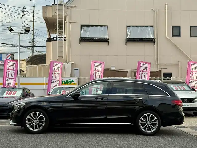 メルセデス・ベンツ Ｃ１８０ ステーションワゴンアバンギャルド 愛知県 2017(平29)年 7.1万km オブシディアンブラック /正規ディーラー車//禁煙車//純正8.4インチナビ//フルセグ/DVD/CD/MSV/SD/USB/Bluetooth//ドライブレコーダー//ビルドインETC//バックカメラ//ハーフレザーシート//パワーシート//運転席シートメモリー//運転席ランバーサポート//シートヒーター//電動リアゲート//レーダーセーフティパッケージ//アダプティブブレーキ//PRE-SAFEブレーキ//ブラインドスポットアシスト//レーンキープアシスト//パーキングセンサー//ステアリングアシスト//ACC//BAS//CPA+//ディストロニックプラス//LEDハイパフォーマンスオートライト//バックフォグランプ//アンビエントライト//パドルシフト//アイドリングストップ//純正17インチアルミホイール//ESP//純正ルーフレール//イージーエントリーステアリング//革巻きステアリング//電動チルトハンドル//電動テレスコピットハンドル//ISOFIX//純正フロアマット//プライバシーガラス//イモビライザー//後席リモートフォールディング//前席シートベルトプリテンショナー//フォースリミッター//自動防眩ルームミラー//スペアスマートキー//保証書/車両取扱説明書//点検整備記録簿H29~R2.R4.R6