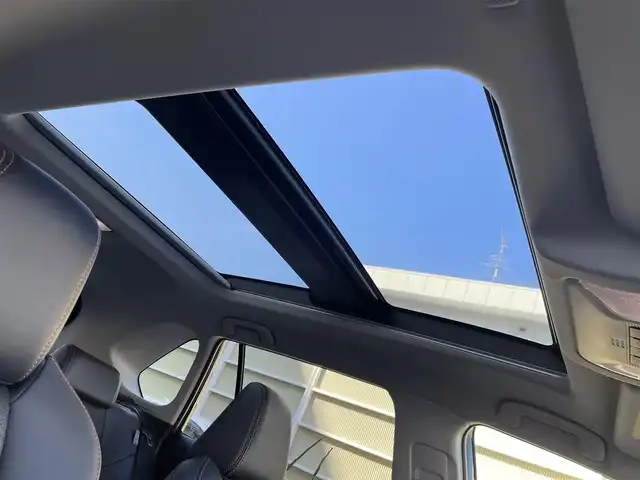 トヨタ ＲＡＶ４ ハイブリッド アドベンチャー 東京都 2024(令6)年 3.3万km アティチュードブラックマイカ サンルーフ/１０型ディスプレィオーディオナビ＆フルセグ/・BluetoothAudio　　/・AppleCarPlay/AndroidAuto/デジタルインナーミラー　/合皮スポーティシート　/メモリパワーシート　/快適温熱シート　/シートベンチレーション　/パワーバックドア　/ブラインドスポットモニター/パーキングサポートブレーキ/セーフティセンス/（衝突回避支援パッケージ）/・プリクラッシュセーフティ/・レーダークルーズコントロール/・ロードサインアシスト/・レーントレーシングアシストサポート/・オートマチックハイビーム/プッシュエンジンスタート/ステアリングヒーター/保証書＆取説/Wエアバック＆ABS