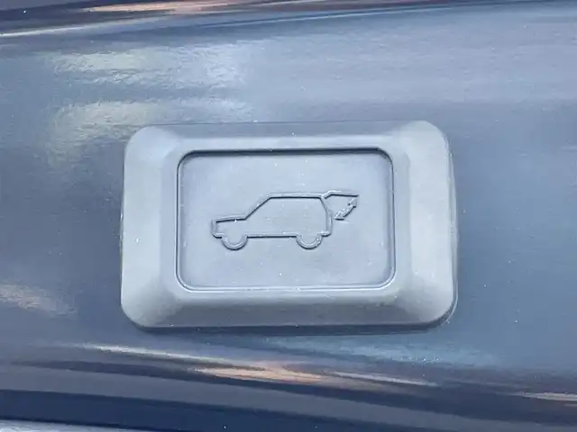 トヨタ ＲＡＶ４ ハイブリッド アドベンチャー 東京都 2024(令6)年 3.3万km アティチュードブラックマイカ サンルーフ/１０型ディスプレィオーディオナビ＆フルセグ/・BluetoothAudio　　/・AppleCarPlay/AndroidAuto/デジタルインナーミラー　/合皮スポーティシート　/メモリパワーシート　/快適温熱シート　/シートベンチレーション　/パワーバックドア　/ブラインドスポットモニター/パーキングサポートブレーキ/セーフティセンス/（衝突回避支援パッケージ）/・プリクラッシュセーフティ/・レーダークルーズコントロール/・ロードサインアシスト/・レーントレーシングアシストサポート/・オートマチックハイビーム/プッシュエンジンスタート/ステアリングヒーター/保証書＆取説/Wエアバック＆ABS