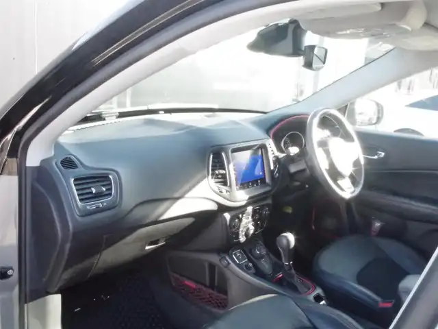 クライスラー・ジープ ジープ コンパス トレイルホーク 岩手県 2020(令2)年 2.9万km グレー 自動緊急ブレーキ/レーンセンス/ブラインドスポット/ACC/パークセンス/純正メモリナビ/バックカメラ/DSRC/前後ドラレコ/純正ラバーマット/ドアバイザー/社外CDプレーヤー/キセノンライト