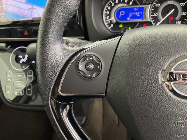 日産 デイズ ルークス HWS X Vセレクション 鹿児島県 2018(平30)年 4.5万km アッシュブラウンM 純正ナビ/（CD/DVD/BT/フルセグTV）/アラウンドビューモニター/両側パワースライドドア/エマージェンシーブレーキ/オートライト/オートマチックハイビーム/LEDヘッドライト/フォグランプ/アイドリングストップ/ステアリングスイッチ/リアサーキュレーター/スマートキー/プッシュスタート