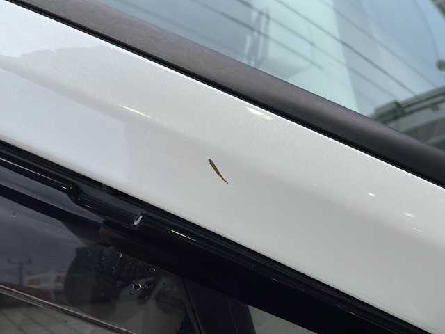 トヨタ プリウス A 静岡県 2016(平28)年 9.7万km ホワイトパールクリスタルシャイン 純正SDナビ/・CD/・DVD/・フルセグＴＶ/・Bluetooth/・AM/・FM/主要装備/・TRDエアロF/R/・衝突軽減/・レーンキープ/・追従クルコン/・BSM/・コーナーセンサー前後/・バックカメラ/・ETC/・ドラレコ前/・HUD/・ステリモ/・ヒーテッドドアミラー/・スマートキー/・プッシュスタート/・純正フロアマット/・社外アルミホイール/・LEDヘッドライト/・オートライト/・オートハイビーム