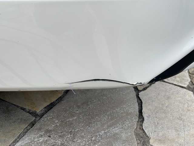 トヨタ プリウス A 静岡県 2016(平28)年 9.7万km ホワイトパールクリスタルシャイン 純正SDナビ/・CD/・DVD/・フルセグＴＶ/・Bluetooth/・AM/・FM/主要装備/・TRDエアロF/R/・衝突軽減/・レーンキープ/・追従クルコン/・BSM/・コーナーセンサー前後/・バックカメラ/・ETC/・ドラレコ前/・HUD/・ステリモ/・ヒーテッドドアミラー/・スマートキー/・プッシュスタート/・純正フロアマット/・社外アルミホイール/・LEDヘッドライト/・オートライト/・オートハイビーム