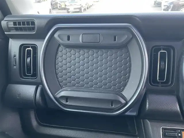 スズキ ハスラー Jスタイル ターボ 静岡県 2022(令4)年 6.4万km クールカーキパールメタリック/ホワイト2トーンルーフ 純正ナビ/・フルセグTV/・Bluetooth接続/・DVD再生/・USB入力端子/スズキセーフティーサポート/デュアルカメラブレーキサポート/レーダークルーズコントロール/全方位カメラ/プッシュスタート/スマートキー/スペアキー/前席シートヒーター/LEDオートライト/オートハイビーム/リアコーナーセンサー/ドラレコ/ビルトインETC2.0/取扱説明書/保証書