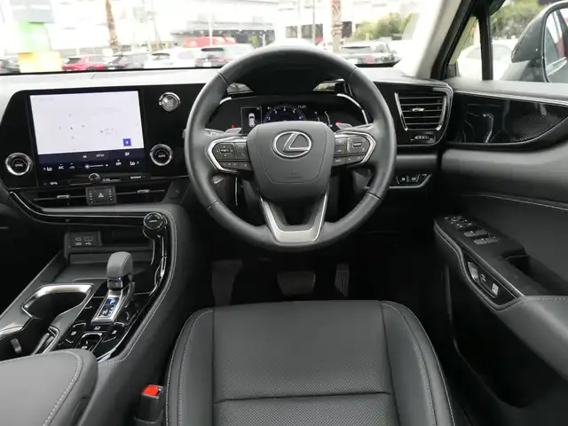 レクサス ＮＸ 250 千葉県 2022(令4)年 0.4万km グラファイトブラックガラスフレーク Lexus Safety System+/・プリクラッシュセーフティ/・レーンディパーチャーアラート/・オートハイビーム/・レーダークルーズコントロール/・ブラインドスポットモニター/パワーバックドア/ディスプレイオーディオ/9.8インチ純正地デジTV/【Bluetooth接続】/バックカメラ/ドライブレコーダー（DRT-H68A）/L texシート/前席パワーシート/リバース連動ドアミラー（左/右）/クリアランスソナー/ETC（2.0）/LEDヘッドライト/ウインカーミラー/革巻きステアリング/ステアリングスイッチ/純正18インチアルミホイル/サイド/カーテン/ニーエアバッグ/スマートキー