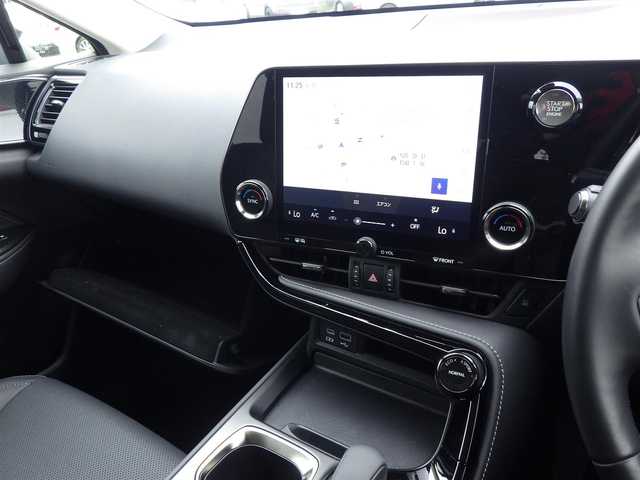 レクサス ＮＸ 250 千葉県 2022(令4)年 0.4万km グラファイトブラックガラスフレーク Lexus Safety System+/・プリクラッシュセーフティ/・レーンディパーチャーアラート/・オートハイビーム/・レーダークルーズコントロール/・ブラインドスポットモニター/パワーバックドア/9.8インチディスプレイオーディオ/純正地デジTV/【Bluetooth接続】/バックカメラ/ドライブレコーダー（DRT-H68A）/L texシート/前席パワーシート/リバース連動ドアミラー（左/右）/クリアランスソナー/ETC（2.0）/LEDヘッドライト/ウインカーミラー/革巻きステアリング/ステアリングスイッチ/純正18インチアルミホイル/サイド/カーテン/ニーエアバッグ/スマートキー