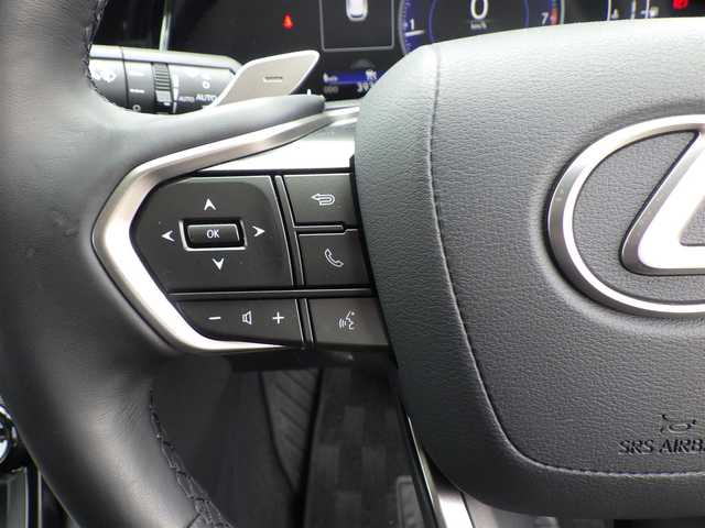 レクサス ＮＸ 250 千葉県 2022(令4)年 0.4万km グラファイトブラックガラスフレーク Lexus Safety System+/・プリクラッシュセーフティ/・レーンディパーチャーアラート/・オートハイビーム/・レーダークルーズコントロール/・ブラインドスポットモニター/パワーバックドア/9.8インチディスプレイオーディオ/純正地デジTV/【Bluetooth接続】/バックカメラ/ドライブレコーダー（DRT-H68A）/L texシート/前席パワーシート/リバース連動ドアミラー（左/右）/クリアランスソナー/ETC（2.0）/LEDヘッドライト/ウインカーミラー/革巻きステアリング/ステアリングスイッチ/純正18インチアルミホイル/サイド/カーテン/ニーエアバッグ/スマートキー