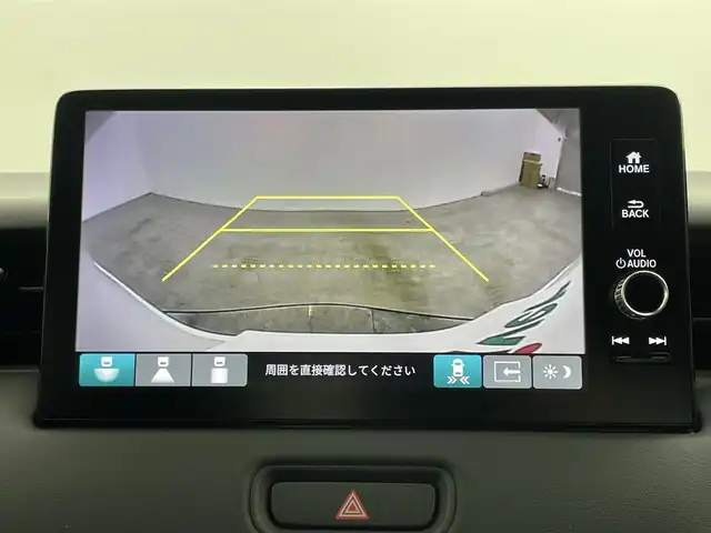 ホンダ ヴェゼル ハイブリッド e:HEV Z 岡山県 2025(令7)年 0.1万km未満 プラチナホワイトパール 登録済未使用車		/純正メモリナビゲーション		/【フルセグ/Bluetooth/CarPlay】		/バックカメラ	/純正18inアルミホイール+サマータイヤ：装着					/レーダークルーズコントロール		/ビルトインETC2.0	/置くだけ充電/LEDヘッドライト（AUTO機能付き）		/シートヒーター		/横滑り防止機能		/衝突軽減システム		/車線逸脱防止システム						/スマートキー		/ステアリングスイッチ		/プッシュスタート		/コーナーセンサー					/新車保証書		/取扱説明書		/スペアキー×１