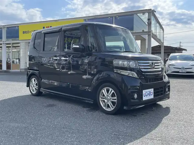 ホンダ Ｎ ＢＯＸ カスタム G Lパッケージ 山形県 2012(平24)年 7.3万km クリスタルブラックパール (株)IDOMが運営する【じしゃロン山形店】の自社ローン専用車両になります。/こちらは現金またはオートローンご利用時の価格です。/自社ローンご希望の方は別途その旨お申付け下さい。/純正ナビ/（FM/AM/SD/ワンセグ）/片側パワースライドドア/バックカメラ/ステアリングスイッチ/ウィンカーミラー/純正フロアマット/プッシュスタート/スマートキー/HIDライト/横滑り防止/ISOFIX