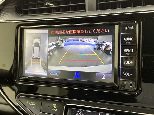 トヨタ アクア クロスオーバー グラム 宮崎県 2020(令2)年 3.6万km ホワイトパールクリスタルシャイン 禁煙車/トヨタセーフティセンス/純正ナビTV/（NSCN-W68/CD/DVD/Bluetooth/フルセグTV)/純正ビルトインETC/純正ドライブレコーダー/純正LEDオートライト/純正LEDフォグ/純正オートアラーム/純正16インチアルミ/純正フロアマット/プリクラッシュセーフティ/オートマチックハイビーム/レーンディパーチャーアラート/クリアランスソナー/ウインカードアミラー/ハーフレザーシート/本革巻ハンドル/前席シートヒーター/オートエアコン（ナノイー）/スマートキー/プッシュエンジンスタート/スペアキー/新車時保証書/取扱い説明書