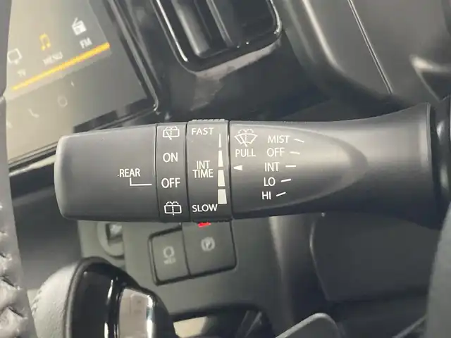 スズキ スペーシア ギア HYBRID XZターボ 島根県 2024(令6)年 0.4万km クールカーキパールメタリック/ガンメタリック2トーン ワンオーナー /メーカーOPナビ(BT/フルセグ/AppleCarPlay)/デュアルセンサーブレーキサポート/車線逸脱抑制/アダクティブクルーズコントロール/先行車発進お知らせ/標識認識/全方位カメラ/両側パワースライドドア /ヘッドアップディスプレイ/ビルトインETC2.0/パドルシフト/前後ドライブレコーダー/前席シートヒーター /ステリングヒーター/ステアリングリモコン/電動格納ミラー/ミラーウィンカー /純正フロアマット/純正ドアバイザー/取扱説明書/保証書/スペアキー×1
