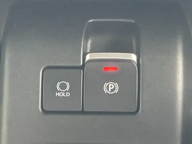 スズキ スペーシア ギア HYBRID XZターボ 島根県 2024(令6)年 0.4万km クールカーキパールメタリック/ガンメタリック2トーン ワンオーナー /メーカーOPナビ(BT/フルセグ/AppleCarPlay)/デュアルセンサーブレーキサポート/車線逸脱抑制/アダクティブクルーズコントロール/先行車発進お知らせ/標識認識/全方位カメラ/両側パワースライドドア /ヘッドアップディスプレイ/ビルトインETC2.0/パドルシフト/前後ドライブレコーダー/前席シートヒーター /ステリングヒーター/ステアリングリモコン/電動格納ミラー/ミラーウィンカー /純正フロアマット/純正ドアバイザー/取扱説明書/保証書/スペアキー×1