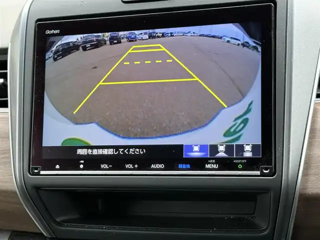 ホンダ フリード ハイブリット G 道南・函館 2024(令6)年 0.9万km プラチナホワイトパール 純正メモリナビ/・フルセグＴＶ/・寒冷地仕様/・衝突被害軽減ブレーキ/・バックカメラ/・レーダークルーズコントロール/・車線逸脱警報/・両側パワースライドドア/・前後ドライブレコーダー/・前席シートヒーター/・LEDアダプティブコーナリングライト/・ウォークスルー/・ETC/・新車時保証書・取扱説明書