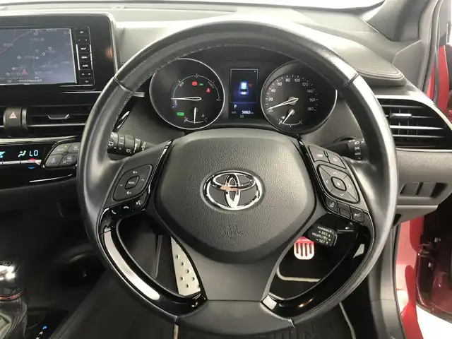 トヨタ Ｃ－ＨＲ S LEDエディション 愛知県 2017(平29)年 5.9万km ブラック/センシュアルレッドマイカ 2トーン 社外SDナビ/バックカメラ/クルーズココントロール/ETC装備/TV視聴可能/DVD再生/純正フロアマット/社外AW/レーンキープ/オートライト/オートマチックハイビーム/純正LEDライト/フォグランプ/衝突軽減/オートホールド/シガーソケット