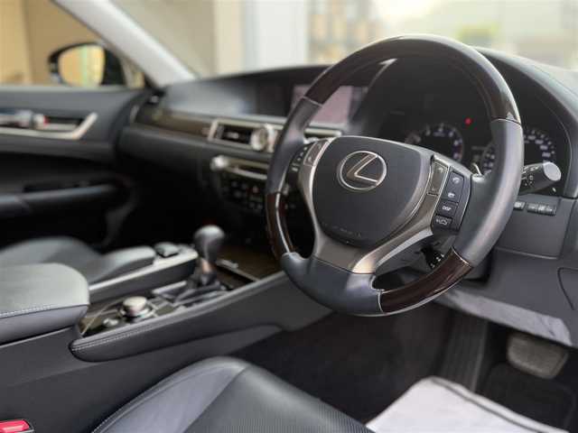レクサス ＧＳ 250 Iパッケージ 香川県 2012(平24)年 6.7万km スターライトブラックガラスフレーク メーカーナビ/フルセグ/CD/DVD/Bluetooth/バックカメラ/黒革シート/シートヒーター/シートベンチレーション/パドルシフト/アダプティブクルーズコントロール/横滑り防止装置/クリアランスソナー/シートポジションメモリー機能/パワーシート/ビルトインETC/ドライブレコーダー/電動リアサンシェード