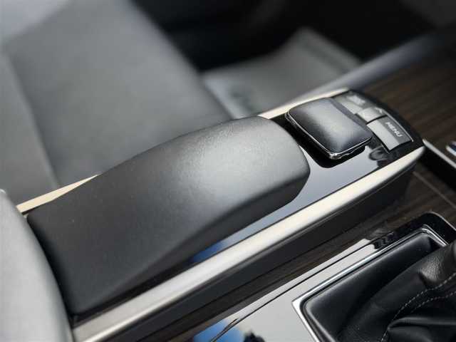 レクサス ＧＳ 250 Iパッケージ 香川県 2012(平24)年 6.7万km スターライトブラックガラスフレーク メーカーナビ/フルセグ/CD/DVD/Bluetooth/バックカメラ/黒革シート/シートヒーター/シートベンチレーション/パドルシフト/アダプティブクルーズコントロール/横滑り防止装置/クリアランスソナー/シートポジションメモリー機能/パワーシート/ビルトインETC/ドライブレコーダー/電動リアサンシェード