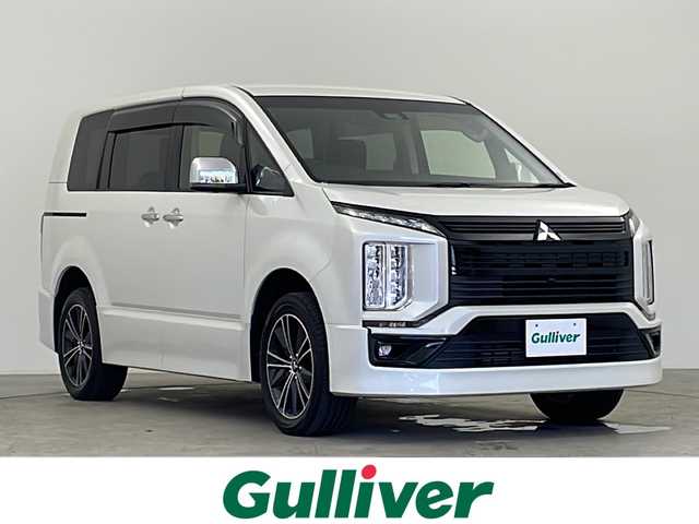 三菱 デリカＤ：５ アーバンギア G パワーパッケージ 千葉県 2019(平31)年 4万km ウォームホワイトパール 純正10.1インチナビ（QY-9000M-F）/・CD/DVD Bluetooth接続 /・フルセグTV/・全方位カメラ/デジタルインナーミラー/両側パワースライドドア/パワーバックドア/レーダークルーズコントロール/・衝突被害軽減ブレーキ/・車線逸脱アラート/・BSW/LCA（後側方車両検知システム/レーンチェンジアシスト機能付)/運転席パワーシート/シートヒーター/ナビ連動ETC/スマートキー