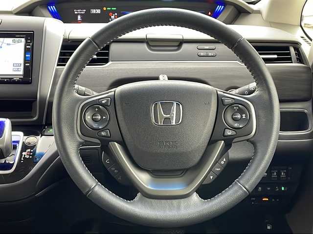 ホンダ フリード ハイブリット EX 宮城県 2018(平30)年 1.2万km ホワイトオーキッドパール ワンオーナー/寒冷地仕様/両側パワースライドドア/純正ナビ/(FM/AM/iPod/SD/USB/AUX/TV/BT/CD/DVD)/全方位カメラ/ETC/前後ドライブレコーダー/レーダークルーズコントロール/ハーフレザー/シートヒーター/プッシュスタート/スマートキー/スペアキー/オートライト/LEDヘッドライト/ワイパーデアイサー/ドアバイザー/純正フロアマット/純正15インチアルミホイール