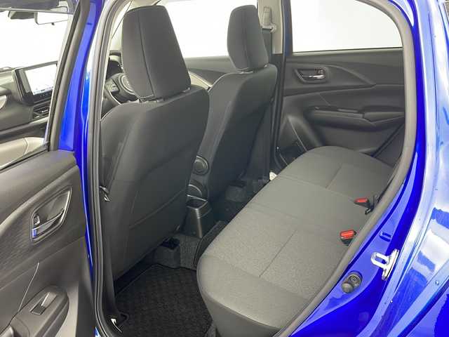 スズキ スイフト HYBRID MZ 道央・札幌 2024(令6)年 0.3万km 青Ⅱ ・純正ディスプレイオーディオ&CD&DVD&BT&AppleCarplay&AndroidAuto/・全方位カメラ/・スズキセーフティサポート/・衝突被害軽減ブレーキ/・レーンキープアシスト/・レーダークルーズコントロール/・クリアランスソナー/・ブラインドスポットモニター/・スズキコネクト対応車/・アイドリングストップ/・横滑り防止装置/・前席シートヒーター/・ドアミラーヒーター/・ビルトインETC2.0/・ステアリングスイッチ/・革巻きステアリング/・ドアバイザー/・電動格納ミラー/・プッシュスタート/・LEDヘッドライト/・LEDフォグランプ/・オートライト/・オートマチックハイビーム/・スマートキー/・スペアキー