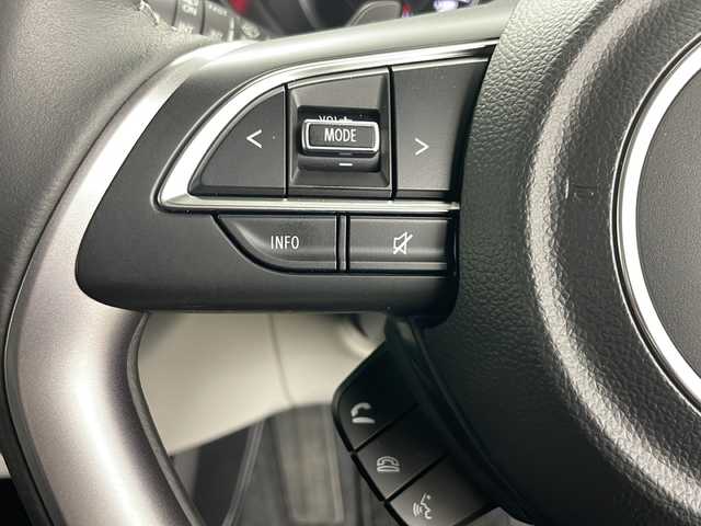 スズキ スイフト HYBRID MZ 道央・札幌 2024(令6)年 0.3万km 青Ⅱ ・純正ディスプレイオーディオ&CD&DVD&BT&AppleCarplay&AndroidAuto/・全方位カメラ/・スズキセーフティサポート/・衝突被害軽減ブレーキ/・レーンキープアシスト/・レーダークルーズコントロール/・クリアランスソナー/・ブラインドスポットモニター/・スズキコネクト対応車/・アイドリングストップ/・横滑り防止装置/・前席シートヒーター/・ドアミラーヒーター/・ビルトインETC2.0/・ステアリングスイッチ/・革巻きステアリング/・ドアバイザー/・電動格納ミラー/・プッシュスタート/・LEDヘッドライト/・LEDフォグランプ/・オートライト/・オートマチックハイビーム/・スマートキー/・スペアキー