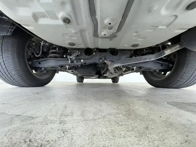 トヨタ ハリアー 千葉県 2018(平30)年 2.6万km ホワイトパールクリスタルシャイン トヨタセーフティーセンス/・プリクラッシュセーフティ/・レーンディパーチャーアラート/・オートマチックハイビーム/・アダクティブクルーズコントロール/・レーダークルーズコントロール/9インチメーカーナビ/JBLサウンド/・CD/Bluetooth/フルセグTV/アラウンドビューモニター/電動リアゲート/LEDオートヘッドライト/ハーフレザーシート/パワーシート/電動パーキング/オートブレーキホールド/純正18インチアルミホイール/純正フロアマット/ステアリングスイッチ/オートエアコン/アイドリングストップ/プッシュスタート/スマートキー/スペアキー1本/禁煙車