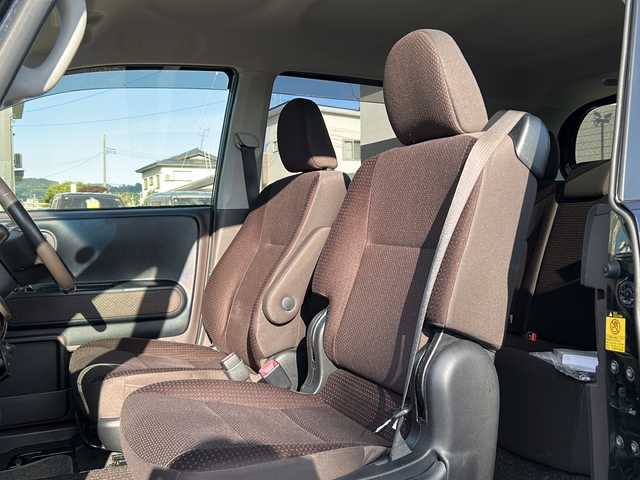 トヨタ ポルテ G 秋田県 2013(平25)年 7万km ブラックマイカ 純正SDナビ/純正CD/DVD/Bluetooth/フルセグ/バックカメラ/４WD/ETC/社外15インチアルミ
