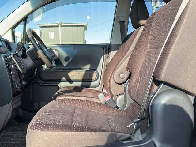トヨタ ポルテ G 秋田県 2013(平25)年 7万km ブラックマイカ 純正SDナビ/純正CD/DVD/Bluetooth/フルセグ/バックカメラ/４WD/ETC/社外15インチアルミ
