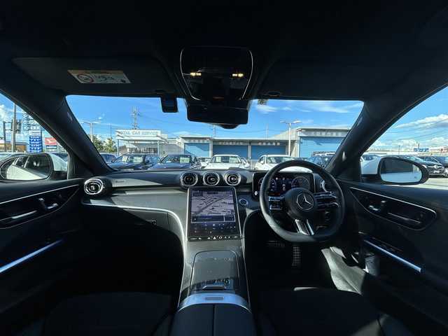 メルセデス・ベンツ Ｍ・ベンツ Ｃ２２０ｄ アバンギャルド　AMGライン 滋賀県 2022(令4)年 2万km ポーラホワイト HUD/アンビエントライト/ハーフレザーシート/・前席メモリ付きパワーシート/・前席シートヒーター/純正ナビ/３６０°カメラ/フルセグ/CarPlay/ＡＣＣ/ＢＳＭ/レーンキープ/純正ＬＥＤデジタルライト/パワートランク