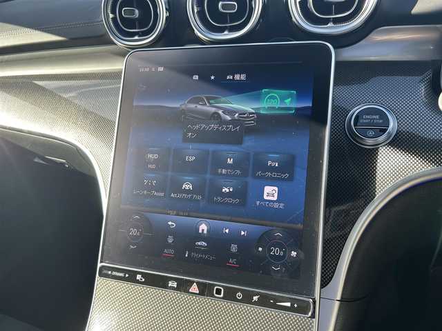 メルセデス・ベンツ Ｍ・ベンツ Ｃ２２０ｄ アバンギャルド　AMGライン 滋賀県 2022(令4)年 2万km ポーラホワイト HUD/アンビエントライト/ハーフレザーシート/・前席メモリ付きパワーシート/・前席シートヒーター/純正ナビ/３６０°カメラ/フルセグ/CarPlay/ＡＣＣ/ＢＳＭ/レーンキープ/純正ＬＥＤデジタルライト/パワートランク