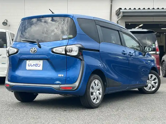 トヨタ シエンタ ハイブリッド G 埼玉県 2017(平29)年 12.8万km コバルトブルーメタリック (株)IDOMが運営する【じしゃロン鳩ヶ谷店】の自社ローン専用車両になりますこちらは現金またはオートローンご利用時の価格です。自社ローンご希望の方は別途その旨お申付け下さい/純正SDナビ/純正ワンセグテレビ/バックカメラ/プッシュスタート/ETC/3列シート/社外フロアマット/プリクラッシュセーフティ/レーンアシスト/両側パワースライドドア