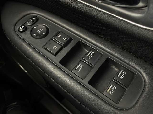 ホンダ ヴェゼル ハイブリッド Z 栃木県 2014(平26)年 10万km ルーセブラックM 純正ナビ/バックカメラ/フルセグTV/クルーズコントロール/ドライブレコーダー/ETC/フロントデアイサー /純正AW/パドルシフト/D/N席シートヒーター/ETC/ルーフレール/革巻きステアリング/ステアリングスイッチ/スマートキー /スペアキー
