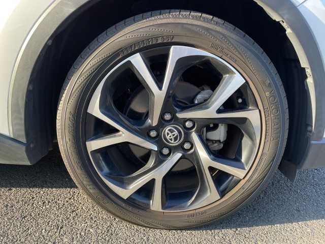 トヨタ Ｃ－ＨＲ G 岩手県 2017(平29)年 7.3万km ブラック/ホワイトパールクリスタルシャイン 2トーン ワンオーナー/前席シートヒーター/スペアキー/BSM/AAC/純正ナビ（地図SD欠品）/バックカメラ/レーダークルーズコントロール/ETC/レザーシート